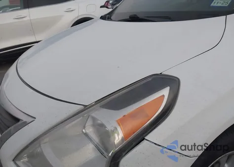 2015 Nissan Versa 1.6 S из США, поврежденный, VIN 3N1CN7AP3FL807615